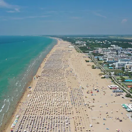 300 Mt From The Apartamento Bibione